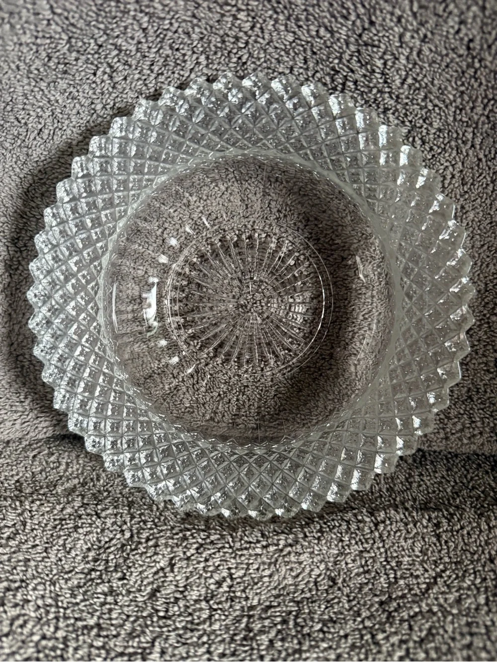 Anchor Hocking Clear Cut-Glass Serving Bowl